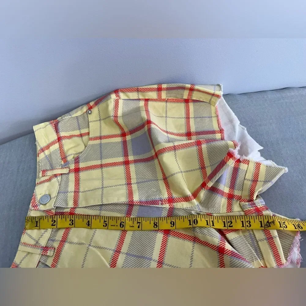 WeWoreWhat Boyfriend Plaid Short Garden Glade size  25 NWT